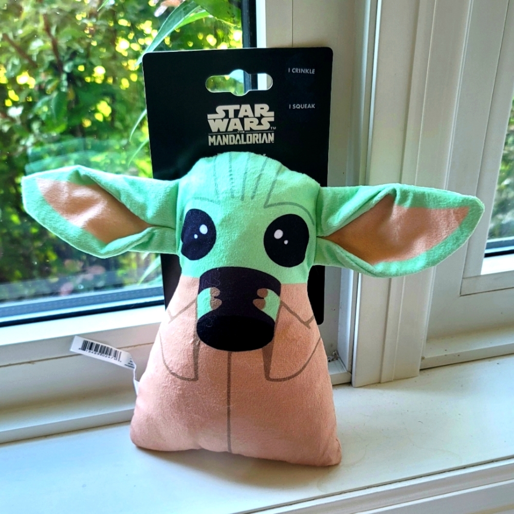 NWT Disney Star Wars 'Mandalorian' Dog Toy
